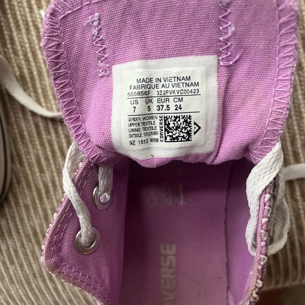 Converse Sneakers - Picture 4 of 4